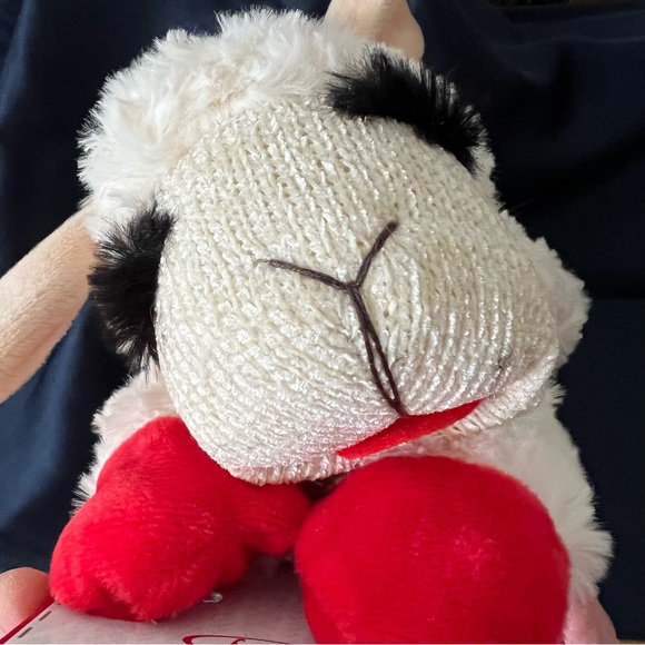 Lamb Chop  The Legend! Dog Toy - Picture 7 of 8
